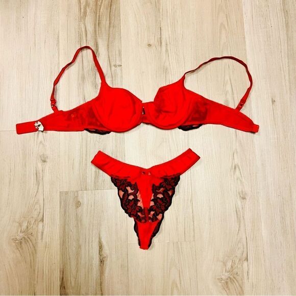 Vintage Y2K Felina bra and thong set in red mesh and black floral embroidery 34C - Picture 6 of 14